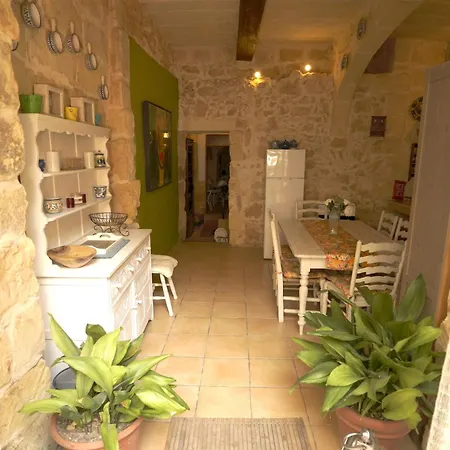 'l'artiste' Farmhouse Gozo Villa