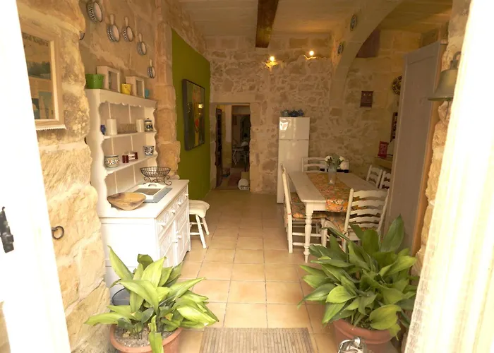'l'artiste' Farmhouse Gozo Villa